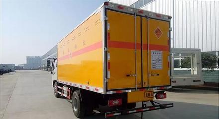 3噸爆破器材危險品運輸車 價格、廠家與防爆技術全解析